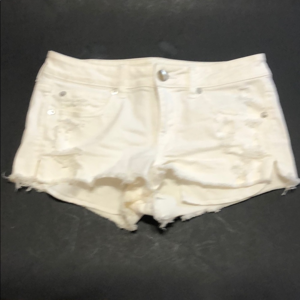 American Eagle 🦅 distressed shorts